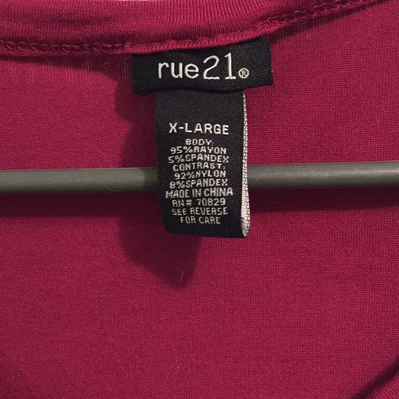 Rue 21 - Picture 2 of 3